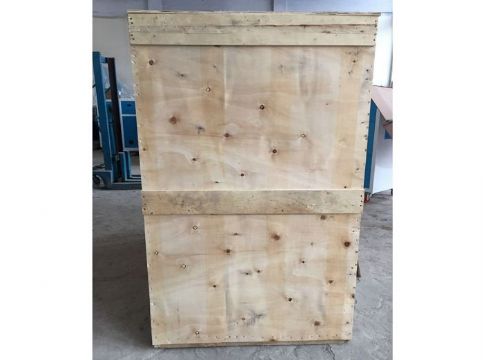 點(diǎn)擊查看詳細(xì)信息<br>標(biāo)題：三立方制氧機(jī)發(fā)貨圖 閱讀次數(shù)：3781